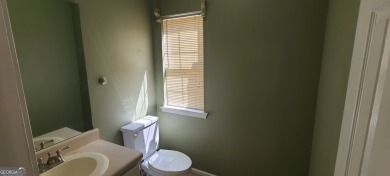 This 3 bedroom, 2.5 bath home with 1,262 sq ft offers an on Canongate At Flat Creek Club in Georgia - for sale on GolfHomes.com, golf home, golf lot