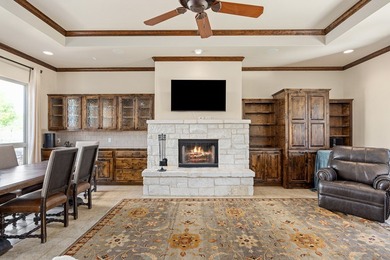 Freshly update garden/patio home w/ separate Casita sits on a on The Club At Comanche Trace in Texas - for sale on GolfHomes.com, golf home, golf lot