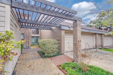 Gorgeous natural light floods this condo in the Lakes of Bent on Bent Tree Golf Club in Texas - for sale on GolfHomes.com, golf home, golf lot