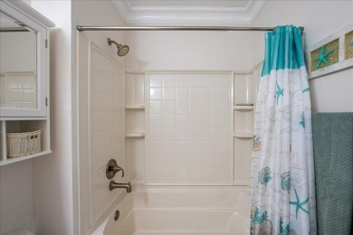 Very rare Penthouse Condo at Linkside at Gator Trace! Stunning on Gator Trace Golf and Country Club in Florida - for sale on GolfHomes.com, golf home, golf lot