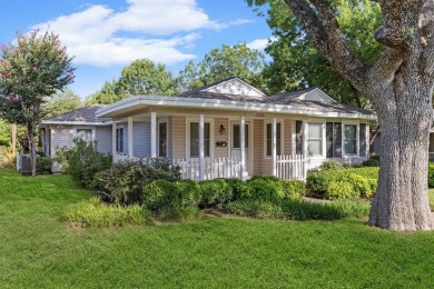 Exceptionally maintained, single story home with golf course on Meadowbrook Golf Course in Texas - for sale on GolfHomes.com, golf home, golf lot