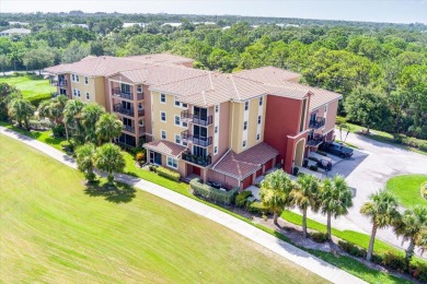 Very rare Penthouse Condo at Linkside at Gator Trace! Stunning on Gator Trace Golf and Country Club in Florida - for sale on GolfHomes.com, golf home, golf lot