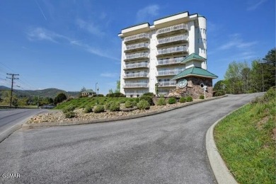 Mountain Views & City Convenience - All in One Package! Welcome on Gatlinburg Golf Course in Tennessee - for sale on GolfHomes.com, golf home, golf lot