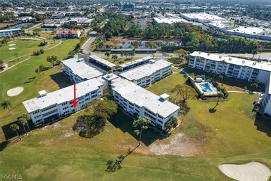 GOLFERS PARADISE-1st Floor 2 bedroom 2 bath Greenbriar model on Seven Lakes Golf and Tennis Community in Florida - for sale on GolfHomes.com, golf home, golf lot