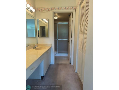 Beautiful 2BR/2BA Condo in *The Island* at Sunrise Lakes - 55+ on Sunrise Lakes Phase IV Golf Course in Florida - for sale on GolfHomes.com, golf home, golf lot