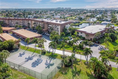 Gorgeous remodeled move in ready 2/2 condo with GULF ACCESS! You on The Landings Yacht, Golf and Tennis Club in Florida - for sale on GolfHomes.com, golf home, golf lot
