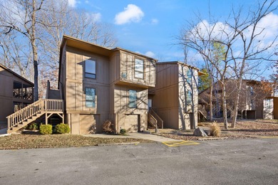 Adorable well cared for upper level 2 bed 2 bath condo located on Woodson Bend Resort in Kentucky - for sale on GolfHomes.com, golf home, golf lot