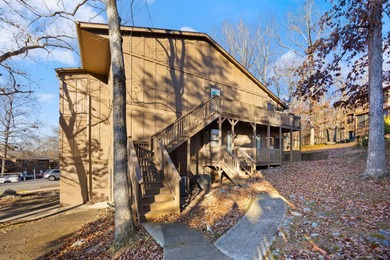 Adorable well cared for upper level 2 bed 2 bath condo located on Woodson Bend Resort in Kentucky - for sale on GolfHomes.com, golf home, golf lot