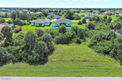 Exclusively presented by Sunland Real Estate: Fantastic on Rotonda Golf and Country Club The Palms Course in Florida - for sale on GolfHomes.com, golf home, golf lot