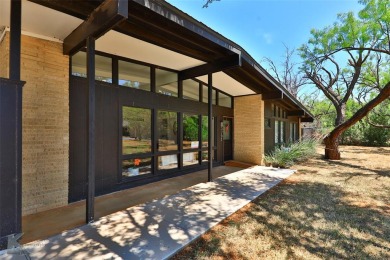 Mid-century modern commercial office on large lot. Located near on Abilene Country Club - South Course in Texas - for sale on GolfHomes.com, golf home, golf lot