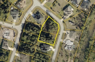DOUBLE PARCEL OVER HALF AN ACRE: An exceptional opportunity to on Bobcat Trail Golf Club in Florida - for sale on GolfHomes.com, golf home, golf lot
