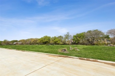 Wonderful investment opportunity in Flower Mound. Beautiful lot! on Bridlewood Golf Course in Texas - for sale on GolfHomes.com, golf home, golf lot