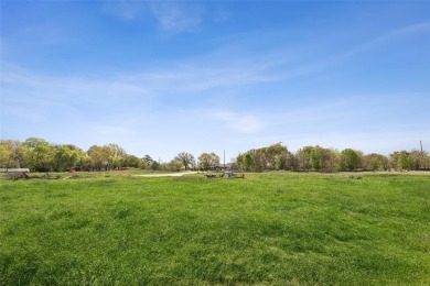 Wonderful investment opportunity in Flower Mound. Beautiful lot! on Bridlewood Golf Course in Texas - for sale on GolfHomes.com, golf home, golf lot