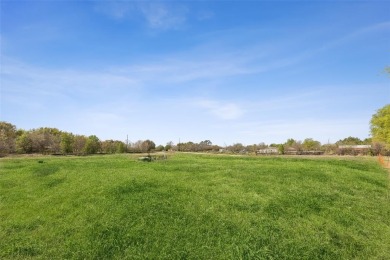 Wonderful investment opportunity in Flower Mound. Beautiful lot! on Bridlewood Golf Course in Texas - for sale on GolfHomes.com, golf home, golf lot