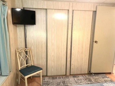 Welcome to your perfect seasonal escape! This 2-bedroom on Crystal Lake Club in Florida - for sale on GolfHomes.com, golf home, golf lot