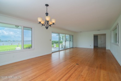 Awesome Venetia Riverfront! Walk or golf cart to Timuquana on Timuquana Country Club in Florida - for sale on GolfHomes.com, golf home, golf lot