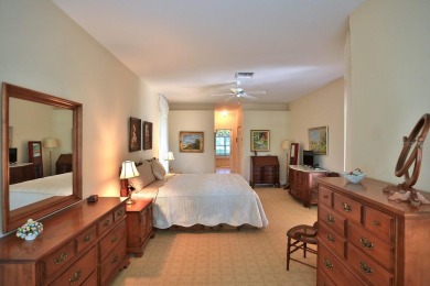 Stunning Golf Course Home in the Country Club of Ocala
Welcome on Country Club of Ocala in Florida - for sale on GolfHomes.com, golf home, golf lot