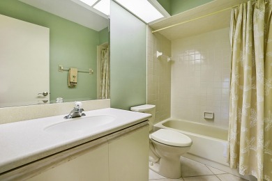 Country Club living where your neighbors become your friends on Mariner Sands Country Club in Florida - for sale on GolfHomes.com, golf home, golf lot