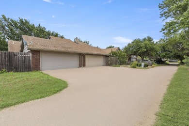 Located just minutes from Vance Air Force Base on a quiet on Pheasant Run in Oklahoma - for sale on GolfHomes.com, golf home, golf lot