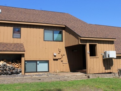 Completely updated 4 B/R, 3 bath, Y/R condo within Whitecap on Whitecap Skye Golf Course in Wisconsin - for sale on GolfHomes.com, golf home, golf lot