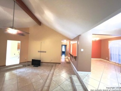 ONE STORY HOME,  SPLIT BEDROOMS, HIGH CEILINGS, FRONT CLUB GOLF on Brownsville Golf Center in Texas - for sale on GolfHomes.com, golf home, golf lot