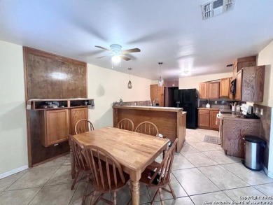 SINGLE STORY HOME WITH HIGH CEILINGS, FAMILY ROOM, 2 EATING on Brownsville Golf Center in Texas - for sale on GolfHomes.com, golf home, golf lot