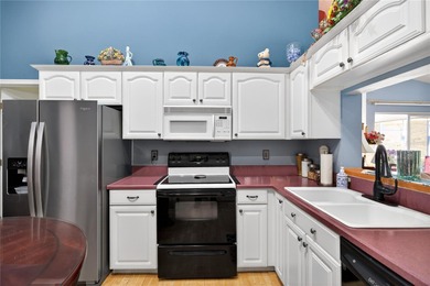 This Devon Model Features 2 Bedrooms, 2 Baths, Den and a on Kings Ridge Golf Club in Florida - for sale on GolfHomes.com, golf home, golf lot