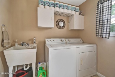 You must see this lovely home in the heart of Fairfield Glade! on Druid Hills Golf Club in Tennessee - for sale on GolfHomes.com, golf home, golf lot