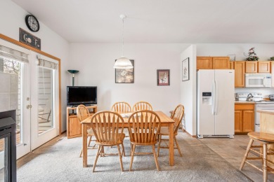 Enjoy the best of Eagle Crest Resort in this furnished turn-key on Eagle Crest Golf Resort - Resort Course in Oregon - for sale on GolfHomes.com, golf home, golf lot