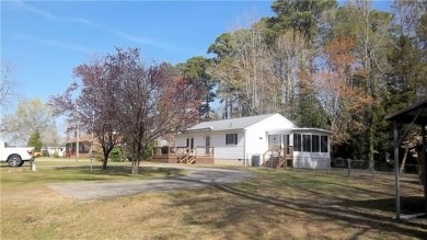 Piankatank Shores - 1,000+ SF home w/2 BRs, 2 BAs.. Located in on Piankatank River Golf Club in Virginia - for sale on GolfHomes.com, golf home, golf lot