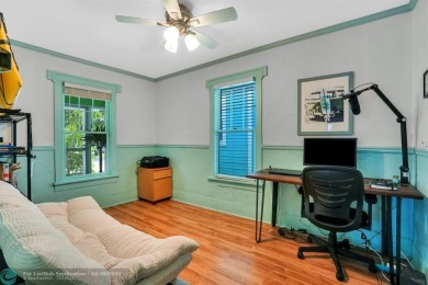 AMAZING LOCATION! This charming 3BR/1.5BA downtown cottage is on Lake Worth Municipal Golf Course in Florida - for sale on GolfHomes.com, golf home, golf lot