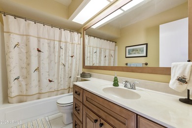 Cozy 2BR, 2BA Shawnee model on the golf course with special on Cottonwood Country Club in Arizona - for sale on GolfHomes.com, golf home, golf lot