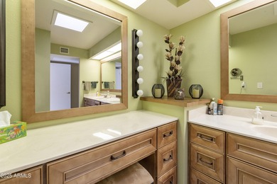 Cozy 2BR, 2BA Shawnee model on the golf course with special on Cottonwood Country Club in Arizona - for sale on GolfHomes.com, golf home, golf lot