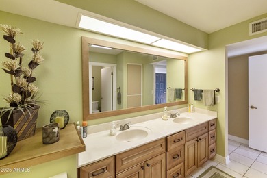 Cozy 2BR, 2BA Shawnee model on the golf course with special on Cottonwood Country Club in Arizona - for sale on GolfHomes.com, golf home, golf lot