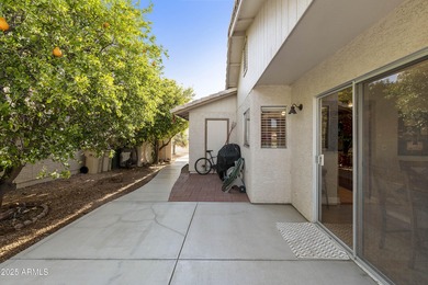 Cozy 2BR, 2BA Shawnee model on the golf course with special on Cottonwood Country Club in Arizona - for sale on GolfHomes.com, golf home, golf lot