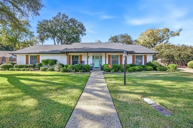 This stunning 4-bedroom, 2-bath home with a dedicated office and on Ridglea Golf Course in Texas - for sale on GolfHomes.com, golf home, golf lot