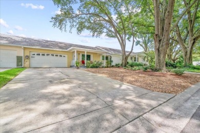 Spacious Montgomery Model Villa located in On Top of the World on On Top of the World Golf Course in Florida - for sale on GolfHomes.com, golf home, golf lot