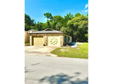 **Charming 3-Bed, 2-Bath Golf Course Villa in Sugarmill on Sugarmill Woods Golf and Country Club in Florida - for sale on GolfHomes.com, golf home, golf lot