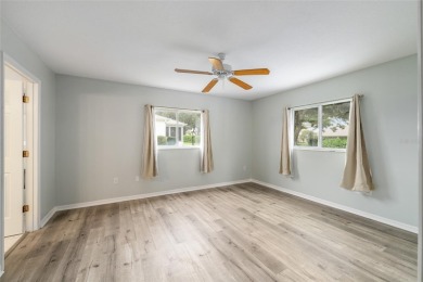 Don't miss this Rare to come by Oak Model- 2 Bedrooms 2 Bath's - on Eagle Ridge At Spruce Creek Country Club in Florida - for sale on GolfHomes.com, golf home, golf lot
