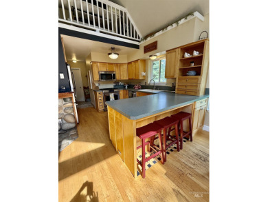 Your Cottage in the Woods, is waiting for you! This Awesome on McCall Municipal Golf Course in Idaho - for sale on GolfHomes.com, golf home, golf lot
