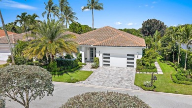 Welcome to this spectacularly reimagined residence in the on The Club At Admirals Cove Golf Village in Florida - for sale on GolfHomes.com, golf home, golf lot