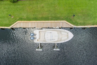 Welcome Home to your impeccably renovated 3-bdrm, 3-bath on Yacht and Country Club in Florida - for sale on GolfHomes.com, golf home, golf lot