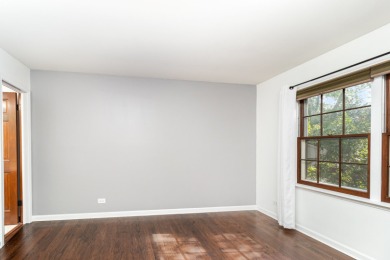 Beautifully updated 4-level split in Oak Meadows offering nearly on St. Andrews Golf and Country Club in Illinois - for sale on GolfHomes.com, golf home, golf lot