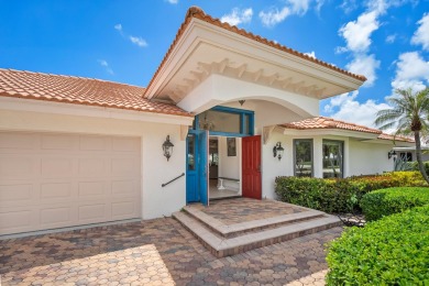 Welcome Home to your impeccably renovated 3-bdrm, 3-bath on Yacht and Country Club in Florida - for sale on GolfHomes.com, golf home, golf lot