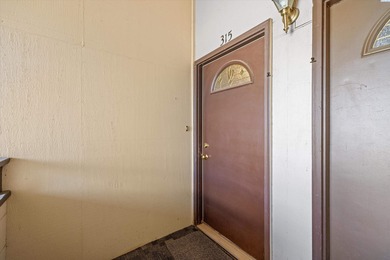 MLS# 290832 3rd story unit overlooking hole 2 of Meadow Springs on Meadow Springs Country Club in Washington - for sale on GolfHomes.com, golf home, golf lot