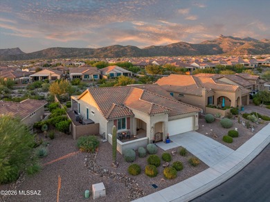 Come view this immaculate Del Webb, two bedroom two bathroom on The Ritz Carlton Golf Club, Dove Mountain  in Arizona - for sale on GolfHomes.com, golf home, golf lot