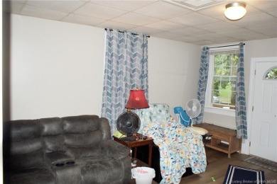 Location, location!  This 3 bedroom home is walking distance to on Cherry Valley Golf Course in Indiana - for sale on GolfHomes.com, golf home, golf lot
