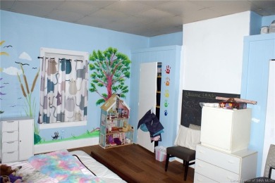 Location, location!  This 3 bedroom home is walking distance to on Cherry Valley Golf Course in Indiana - for sale on GolfHomes.com, golf home, golf lot