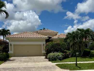 ABERDEEN COUNTRY CLUB.  ADDISON GREENS SINGLE  FAMILY HOME WITH on Aberdeen Golf and Country Club in Florida - for sale on GolfHomes.com, golf home, golf lot