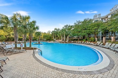 Beautifully updated ground-floor condo with 1 bedroom, 2 full on Sandestin Golf and Beach Resort - Raven in Florida - for sale on GolfHomes.com, golf home, golf lot